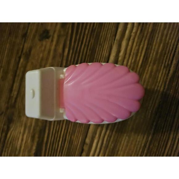 Barbie dreamhouse toilet - used as shown - Picture 1 of 3